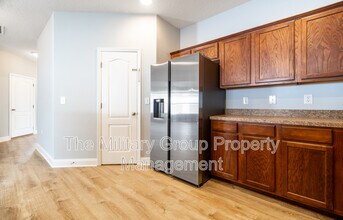 11916 Hayden Lakes Cir in Jacksonville, FL - Building Photo - Building Photo