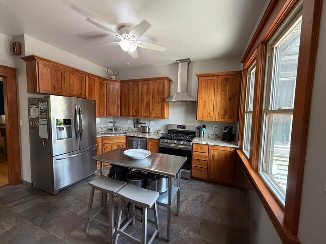property at 407 S. 6th Street