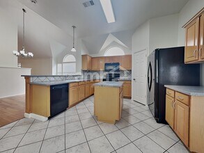 5712 Rio Grande Dr in Haltom City, TX - Building Photo - Building Photo