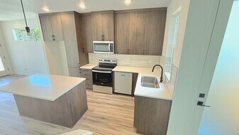 2907 N Russet St in Portland, OR - Building Photo