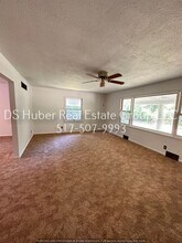 12469 Kruger Ln in DeWitt, MI - Building Photo - Building Photo