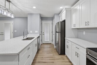 12909 Star Country Ln in Dover, FL - Building Photo - Building Photo