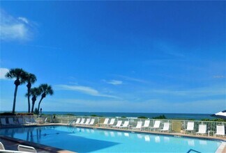 627 Alhambra Rd in Venice, FL - Building Photo - Building Photo