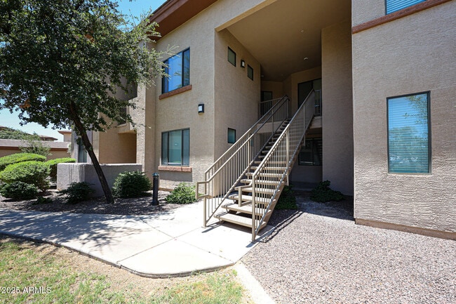 3330 S Gilbert Rd in Chandler, AZ - Building Photo - Building Photo