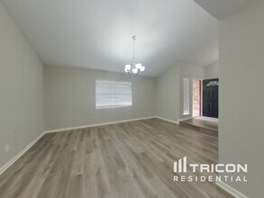 4311 Chestergate Dr in Spring, TX - Building Photo - Building Photo