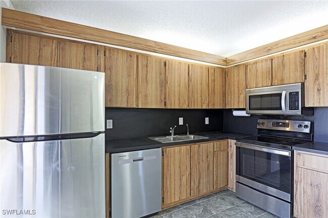 property at 1625 Park Meadows Dr