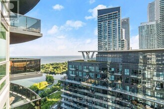 80-1980 Marine Parade Dr in Toronto, ON - Building Photo - Building Photo
