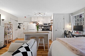 36 Joy St in Boston, MA - Building Photo - Building Photo