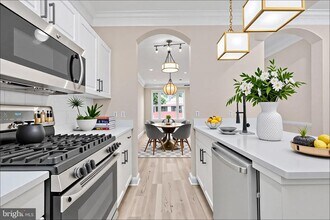 3 Arch Pl in Gaithersburg, MD - Building Photo - Building Photo