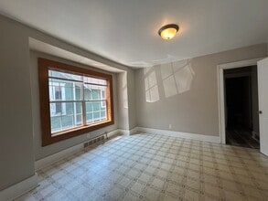 1717 Roys Ave in Elkhart, IN - Building Photo - Building Photo