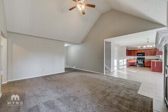 112 N Peach Brook in Nixa, MO - Building Photo - Building Photo