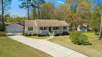 3808 Plantation Ct in Petersburg, VA - Building Photo