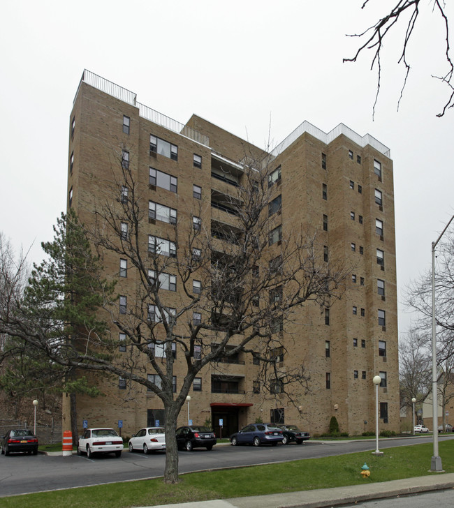 Lake Street Apartments