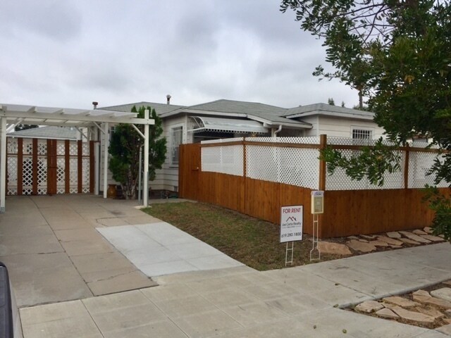 4682 Altadena Ave. in San Diego, CA - Building Photo