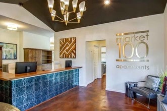 Market 100 in Statesboro, GA - Foto de edificio - Building Photo