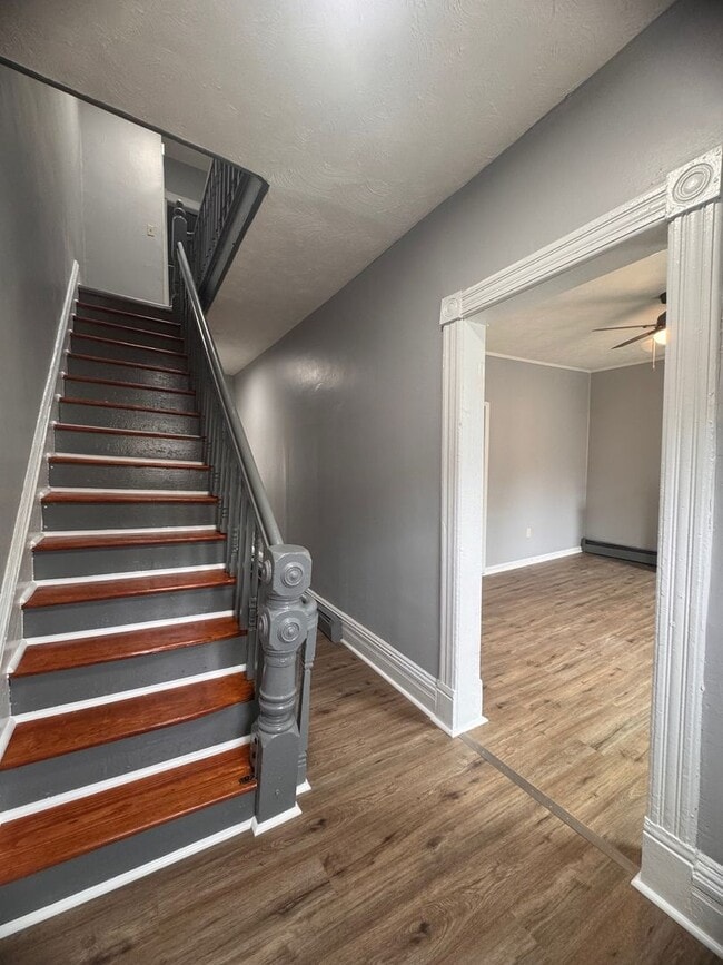 160 N Miller St in Newburgh, NY - Building Photo - Building Photo