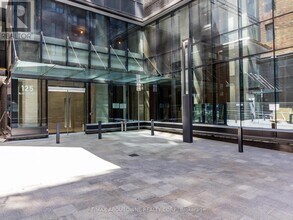125-2125 Blue Jays Way in Toronto, ON - Building Photo - Building Photo