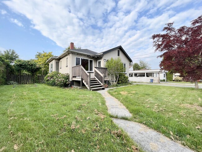 45930 Berkeley Ave in Chilliwack, BC - Building Photo - Building Photo