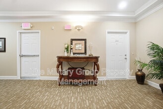 4480 Deerwood Lake Pkwy in Jacksonville, FL - Building Photo - Building Photo