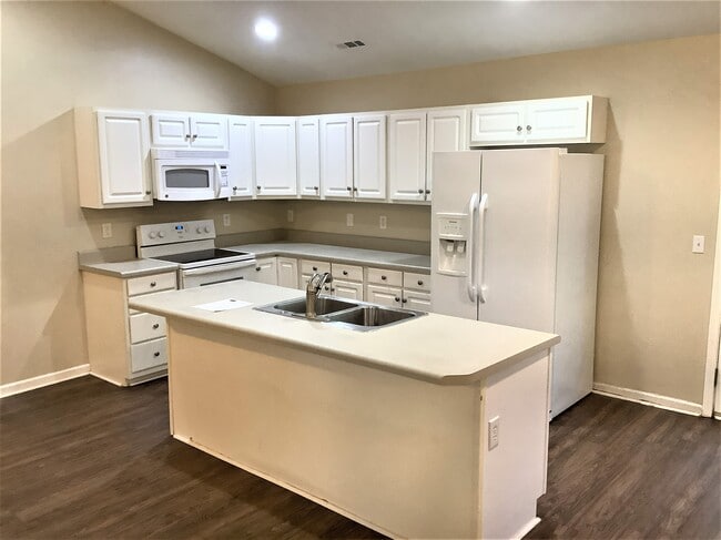 1208 Williamsburg Dr in Anderson, SC - Building Photo - Building Photo