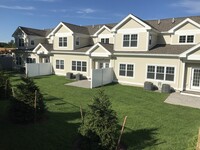 Townhomes at 285 in Woburn, MA - Building Photo - Building Photo