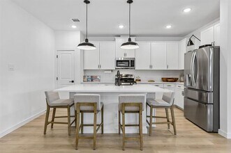 1242 Champlain Wy in Dallas, TX - Building Photo - Building Photo