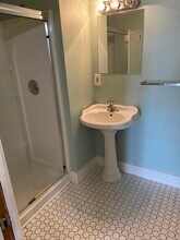 1135 S Washington Ave #14, Unit 1135 S Washington Ave #14 in Lansing, MI - Building Photo - Building Photo