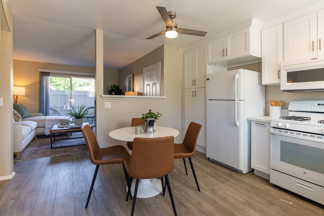 Alder Creek Apartments in Paso Robles, CA - Foto de edificio