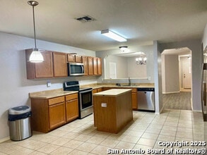 9419 Boatman Pier in Converse, TX - Building Photo - Building Photo