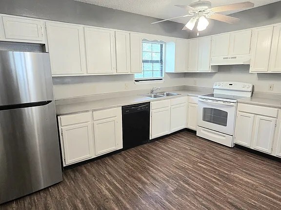 6321 Richland Plaza Dr in North Richland Hills, TX - Building Photo - Building Photo