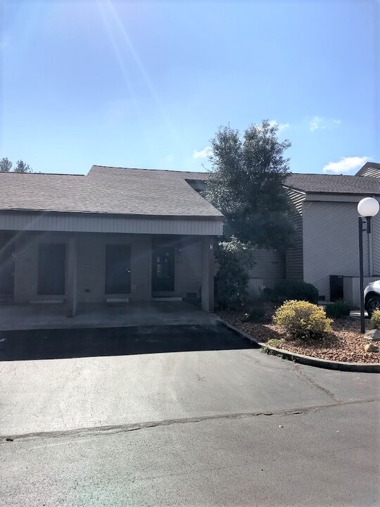 29 Lakeshore Terrace in Crossville, TN - Building Photo