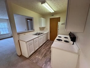 10868 Southwind Dr in Powell, OH - Building Photo - Building Photo