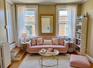 68 Egmont St in Brookline, MA - Foto de edificio - Building Photo