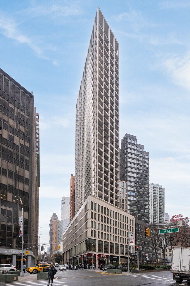 The Park Loggia in New York, NY - Building Photo - Primary Photo