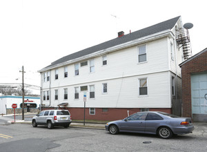 139 Commercial Ave in New Brunswick, NJ - Building Photo - Building Photo