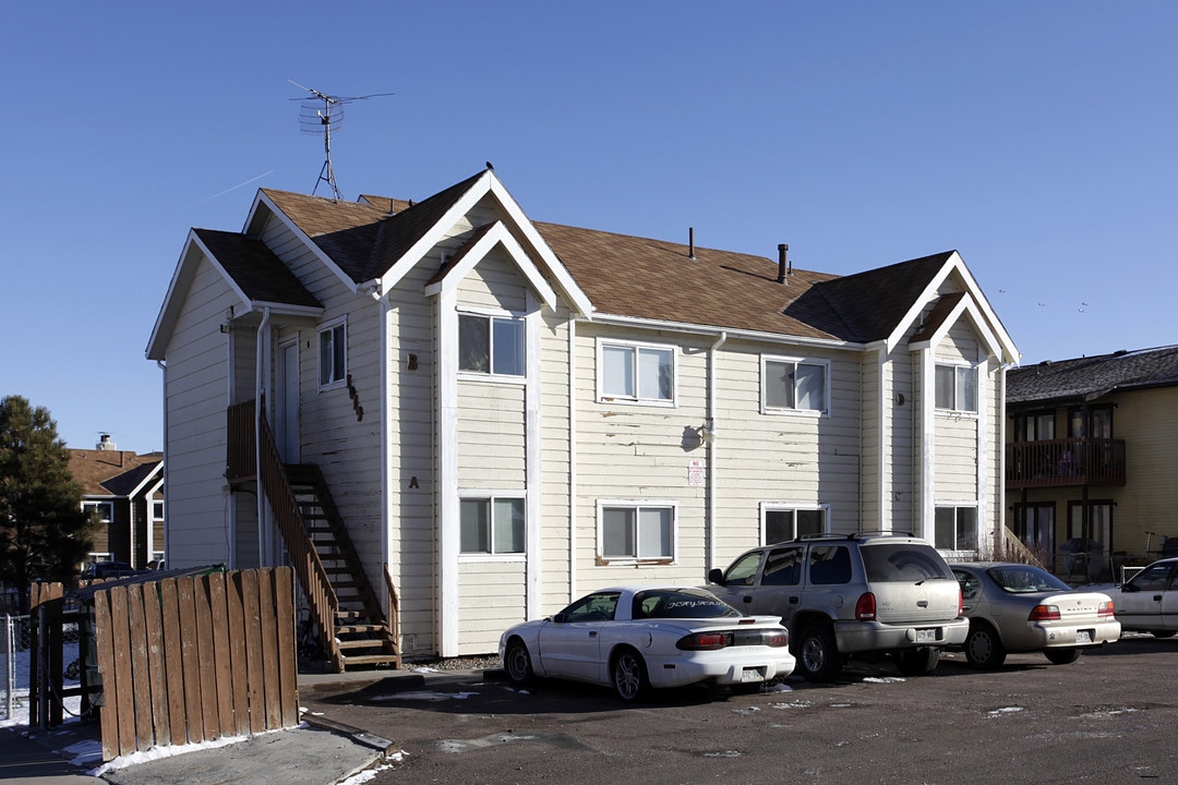 Casa Grande Subdiv in Colorado Springs, CO - Building Photo