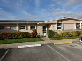 2763 Dudley Dr W in West Palm Beach, FL - Building Photo