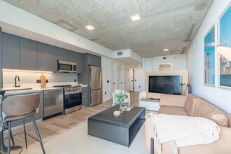 Rivr Lofts in Fort Lauderdale, FL - Building Photo - Interior Photo