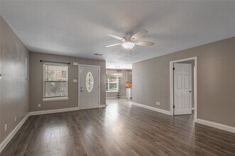 1022 Landing Way in Trinity, TX - Building Photo - Building Photo