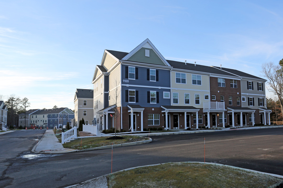 Pine Grove at Hamilton in Mays Landing, NJ - Building Photo