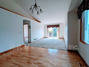 14891 Generation Ave N in Hugo, MN - Building Photo - Building Photo