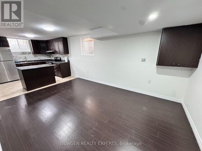 62 Canmore Blvd in Toronto, ON - Building Photo - Building Photo