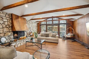 16 Hickory Rd in West Orange, NJ - Building Photo