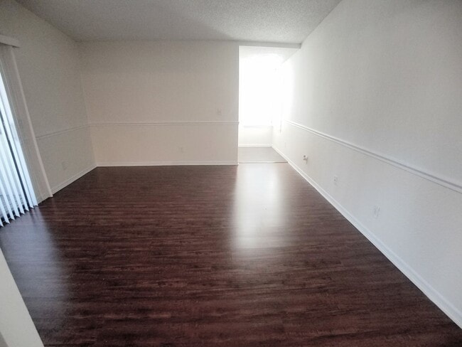 property at 3020 Antique Oaks Cir