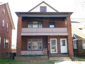 1158 Brown Ave, Unit 2 in Erie, PA - Building Photo - Building Photo