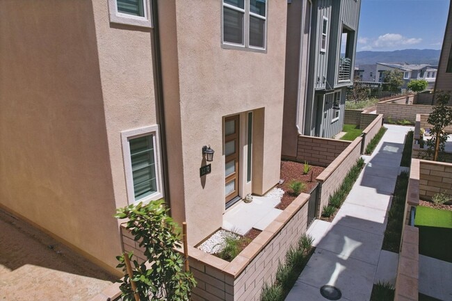 1270 Windmill Rd in Ladera Ranch, CA - Building Photo - Building Photo