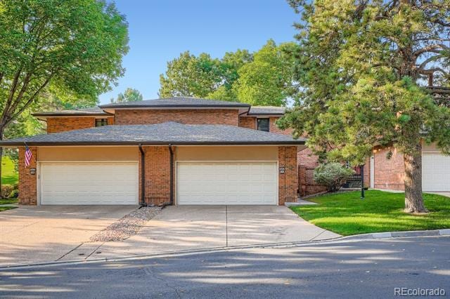 6350 W Mansfield Ave in Denver, CO - Foto de edificio - Building Photo