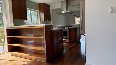 422 S Orange Grove Blvd in Pasadena, CA - Building Photo - Building Photo