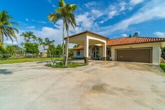 20890 SW 240th St in Homestead, FL - Building Photo - Building Photo