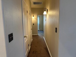 361 W Chennault Ave in Clovis, CA - Building Photo - Building Photo